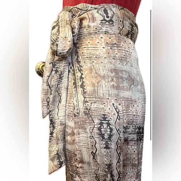 Dress Forum Tribal Print Straight Wrap Skirt, Size Small - Picture 6 of 10